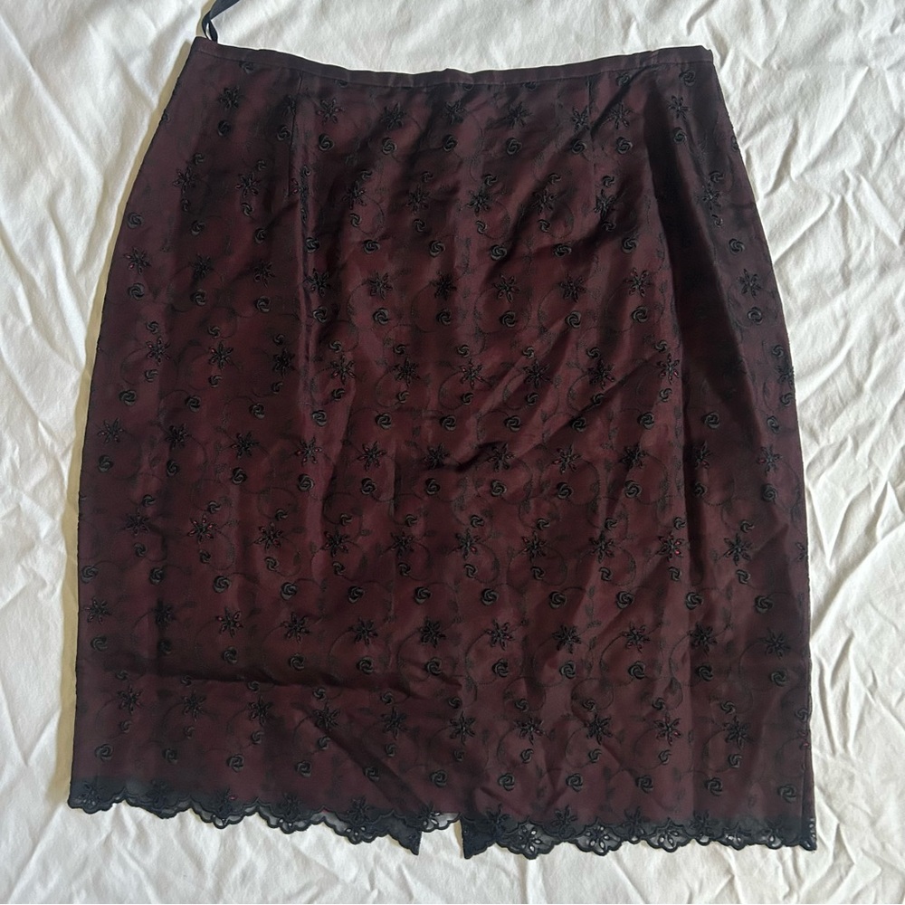 Talbots Pure Silk Size 16 Burgundy/Black Floral lace Pencil Skirt